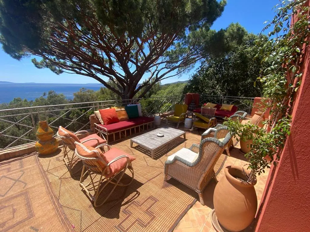 Villa Li Maiou Beautiful Sea View Property, Very Quiet Rayol-Canadel-sur-Mer