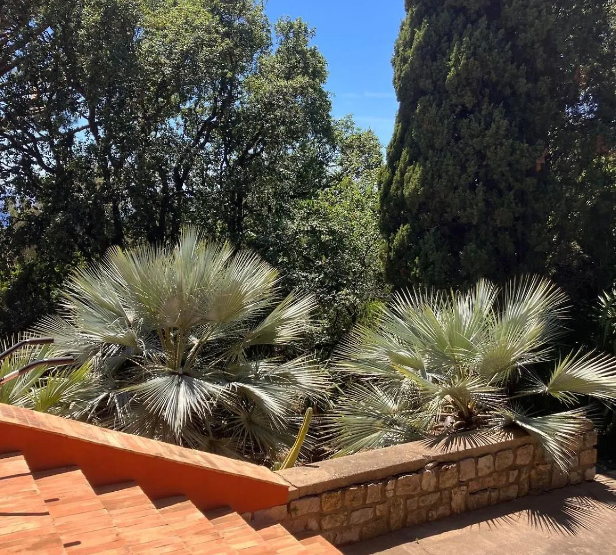 Villa Li Maiou Beautiful Sea View Property, Very Quiet Rayol-Canadel-sur-Mer